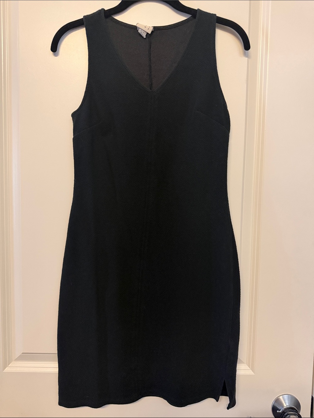 a new day Black Sleeveless V-Neck Shift Dress
